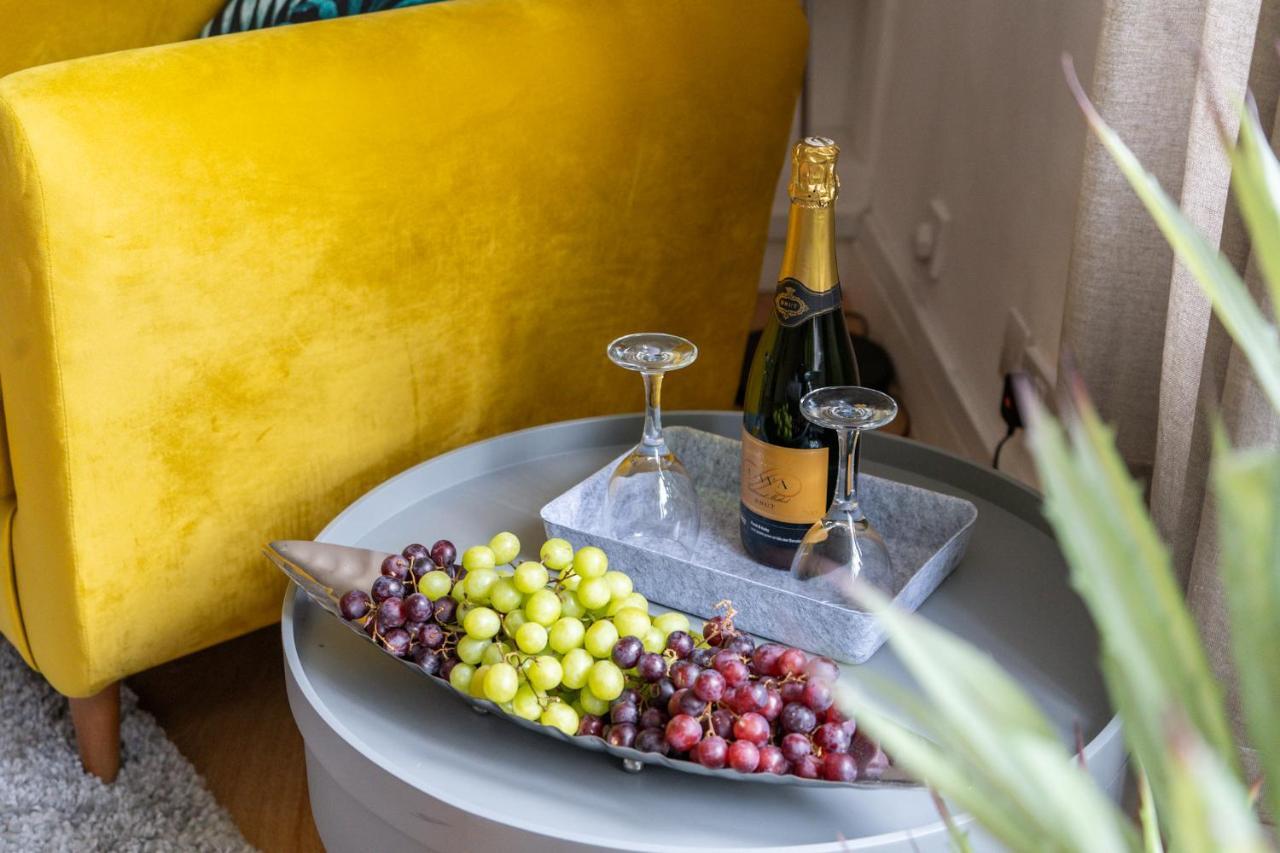 Livestay-Fabulous One Bed Apartments On Covent Garden London Bagian luar foto