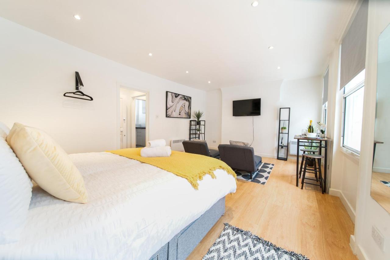 Livestay-Fabulous One Bed Apartments On Covent Garden London Bagian luar foto